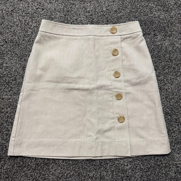Ann Taylor Petite Cream/Tan Canvas Lined Button Detail A-line Skirt Size 2P - Picture 1 of 7